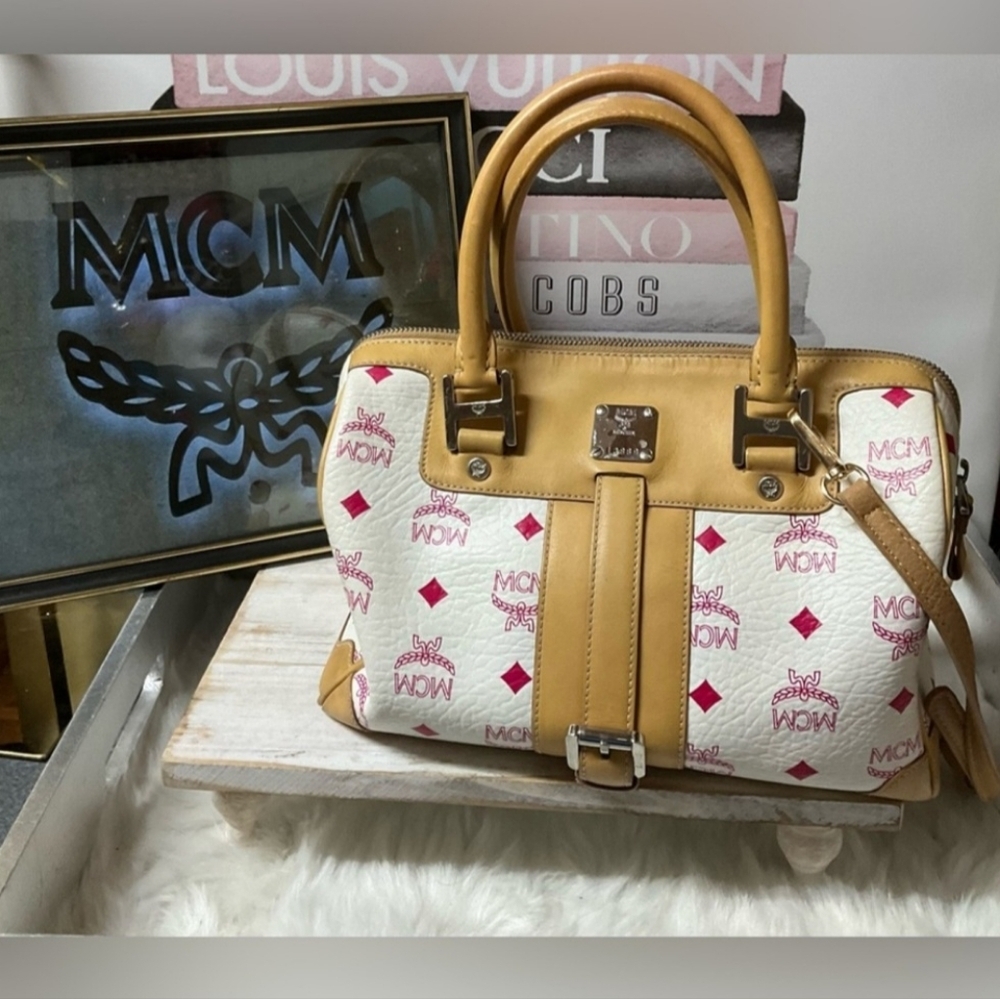 MCM Boston Satchel Bag Purse W COA & Dust Bag Excellent - Picture 5 of 10